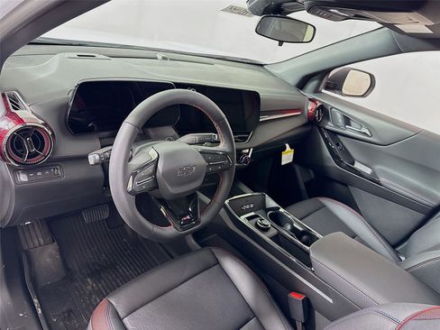 New 2026 Chevrolet Equinox RS w/ Convenience Package III image 4