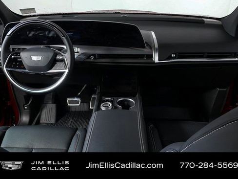 Certified 2026 Cadillac Vistiq Sport w/ LPO, Floor Liner Package image 16