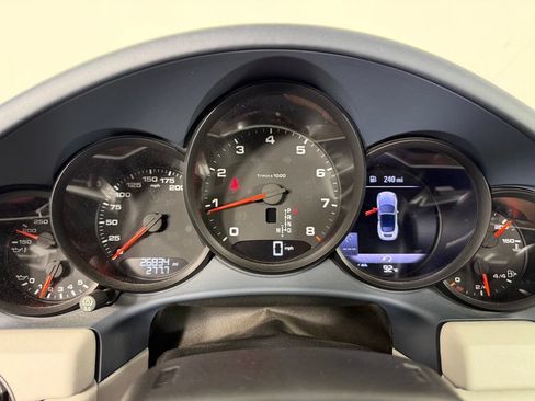 Used 2017 Porsche 911 Carrera S RWD image 13
