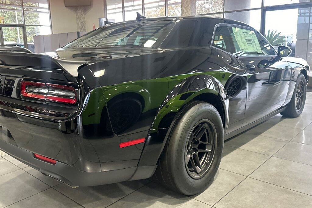 New 2023 Dodge Challenger SRT Hellcat Redeye RWD image 4