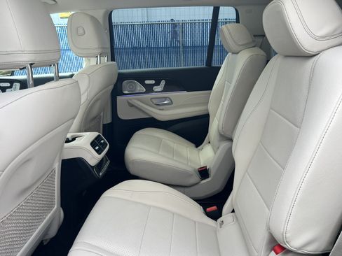 Certified 2024 Mercedes-Benz GLS 450 4MATIC image 18