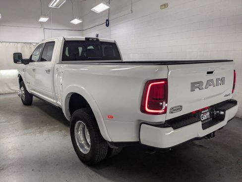 Used 2025 RAM 3500 Longhorn AWD/4WD image 9