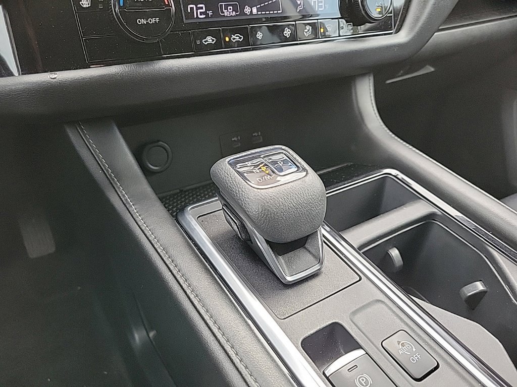 Used 2022 Nissan Pathfinder SV AWD/4WD image 31