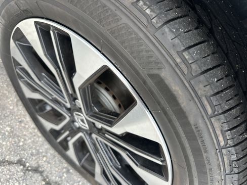 Used 2025 Honda Odyssey Elite image 7