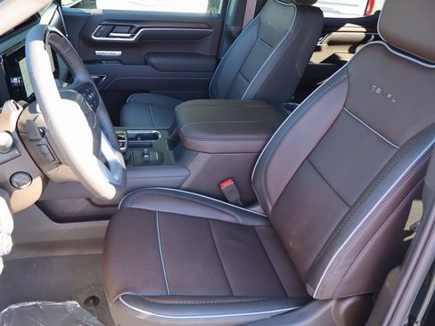 New 2026 GMC Sierra 1500 Denali image 13