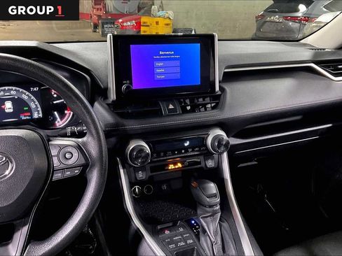 Used 2023 Toyota RAV4 XLE w/ Convenience Package image 7