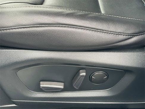 Certified 2022 Ford Explorer Limited w/ Hybrid Equipment Group 310A image 21