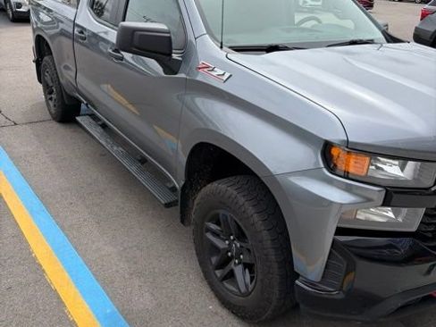 Used 2019 Chevrolet Silverado 1500 Custom Trail Boss w/ Custom Convenience Package AWD/4WD image 3