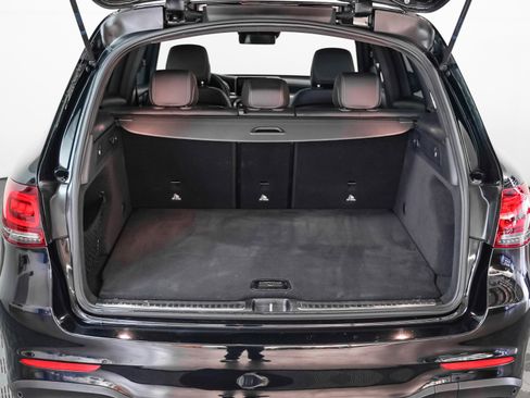 Certified 2022 Mercedes-Benz GLC 300 4MATIC w/ AMG Line image 12