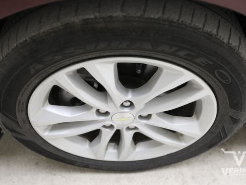 Used 2016 Chevrolet Malibu LT FWD image 10