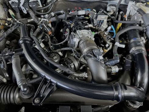 Certified 2021 Ford Bronco Outer Banks w/ Sasquatch Package image 9