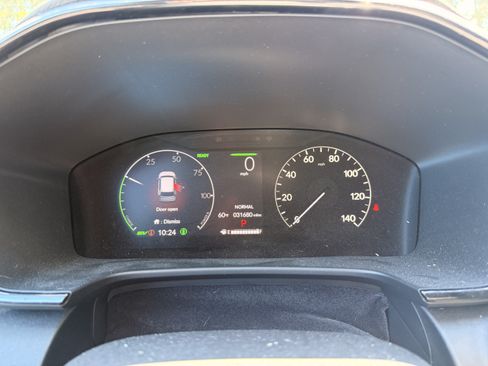 Used 2024 Honda CR-V Sport image 17
