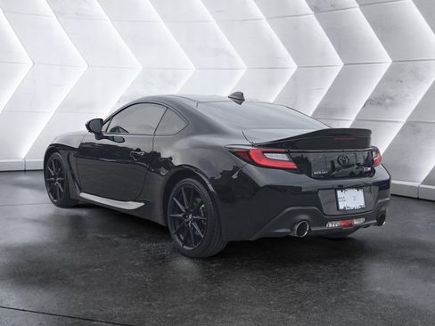 Used 2022 Toyota GR86 Premium image 5