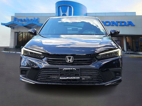 Used 2023 Honda Civic Sport image 2
