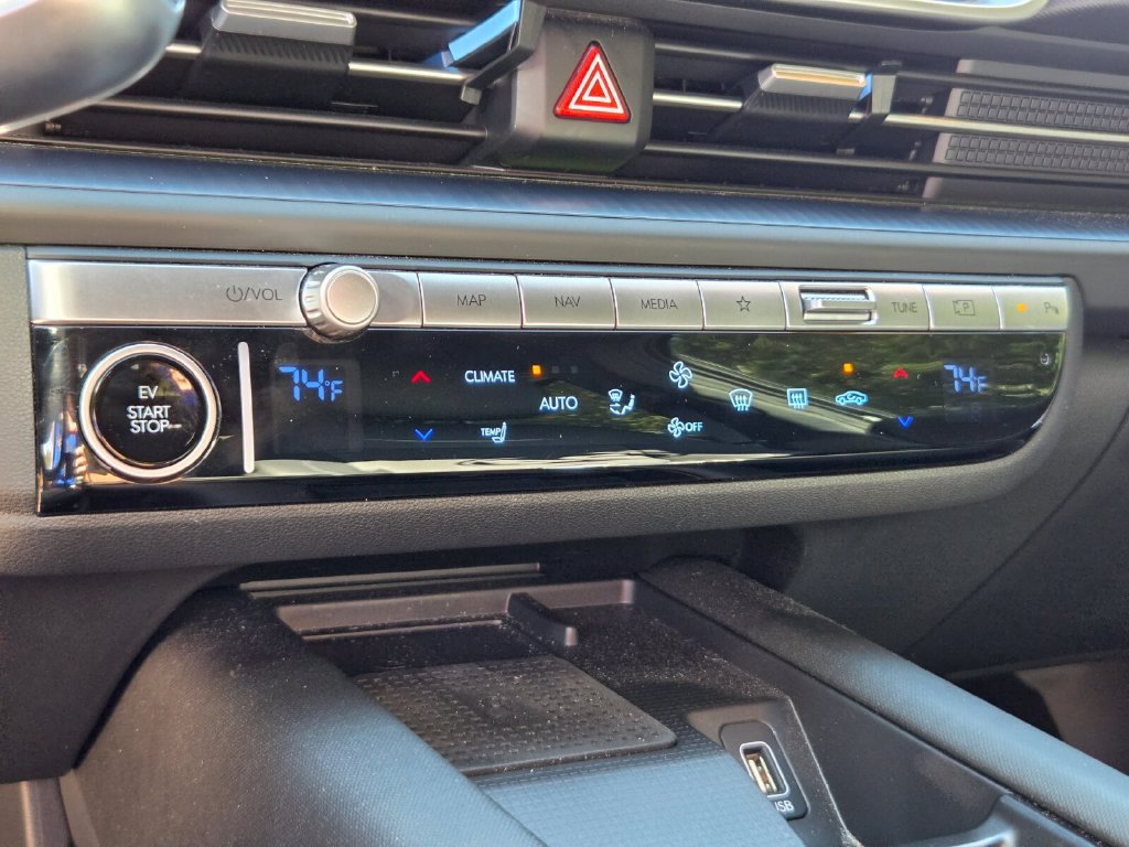 Used 2024 Hyundai Ioniq 6 SEL AWD/4WD image 22