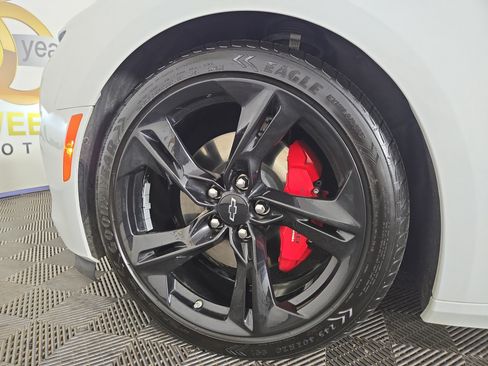 Used 2024 Chevrolet Camaro LT w/ RS Package RWD image 31