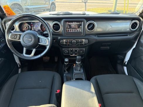 Used 2019 Jeep Wrangler Unlimited Sahara w/ LED Lighting Group image 13