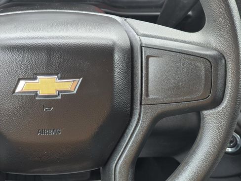 Used 2023 Chevrolet Silverado 1500 Custom image 17