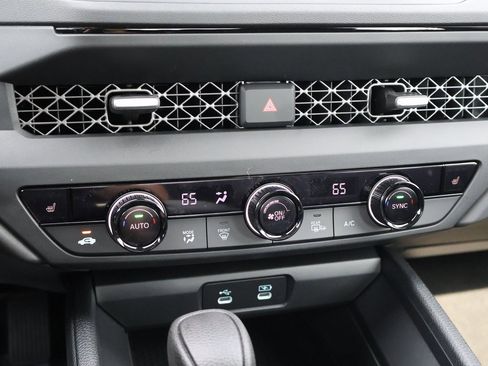 New 2025 Honda Accord SE image 17