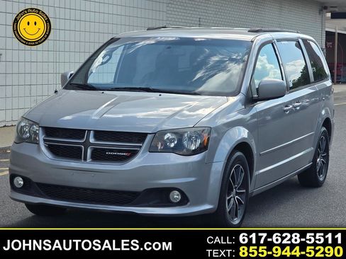 Used 2017 Dodge Grand Caravan GT FWD image 1