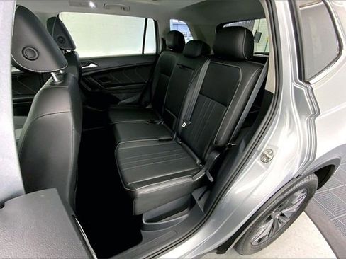 Used 2022 Volkswagen Tiguan SE image 26