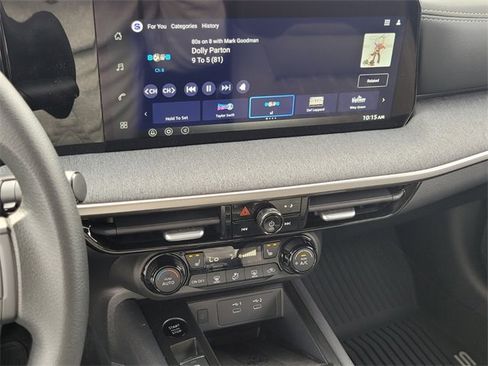 New 2026 Nissan Kicks SV image 13