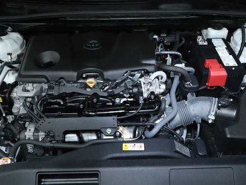 Used 2023 Toyota Camry SE AWD/4WD image 36