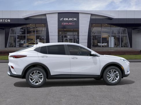 New 2026 Buick Envista Preferred FWD image 5
