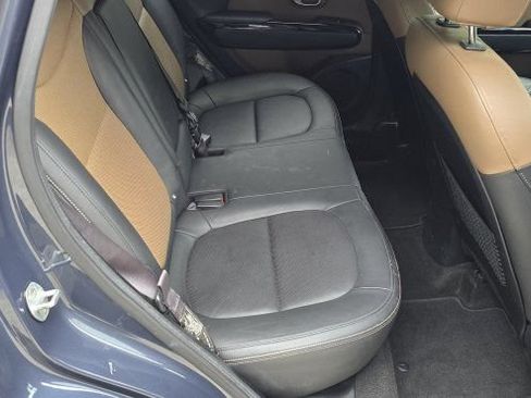 Used 2016 Kia Soul + w/ Audio Package FWD image 31