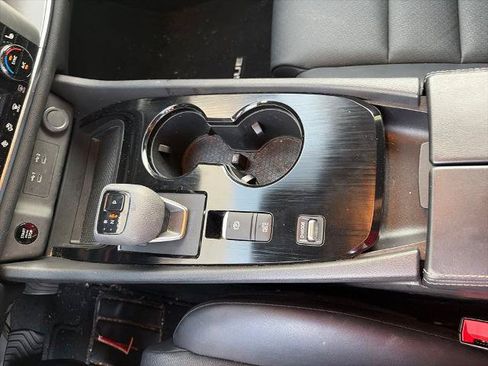Certified 2024 Nissan Rogue SV w/ SV Premium Package FWD image 18