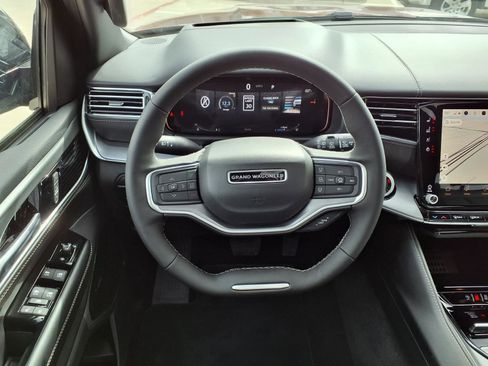 New 2026 Jeep Grand Wagoneer Limited image 13