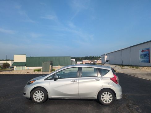 Used 2019 Nissan Versa Note SV FWD image 8