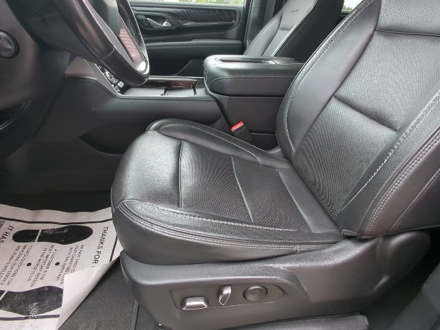 Used 2023 GMC Yukon XL Denali AWD/4WD image 10