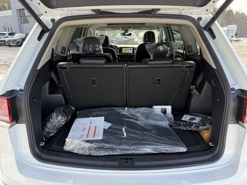 New 2026 Volkswagen Atlas SEL Premium R-Line image 13