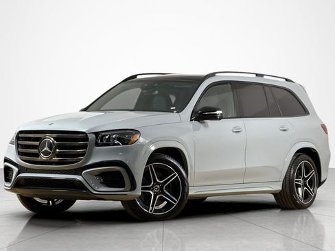 Used 2024 Mercedes-Benz GLS 450 4MATIC image 1