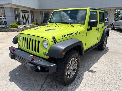Used 2016 Jeep Wrangler Unlimited Rubicon AWD/4WD image 2