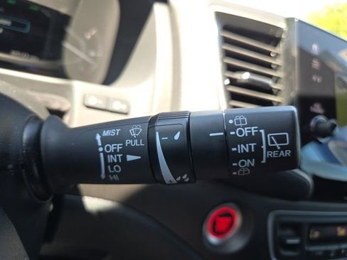 Certified 2023 Honda Passport TrailSport image 34