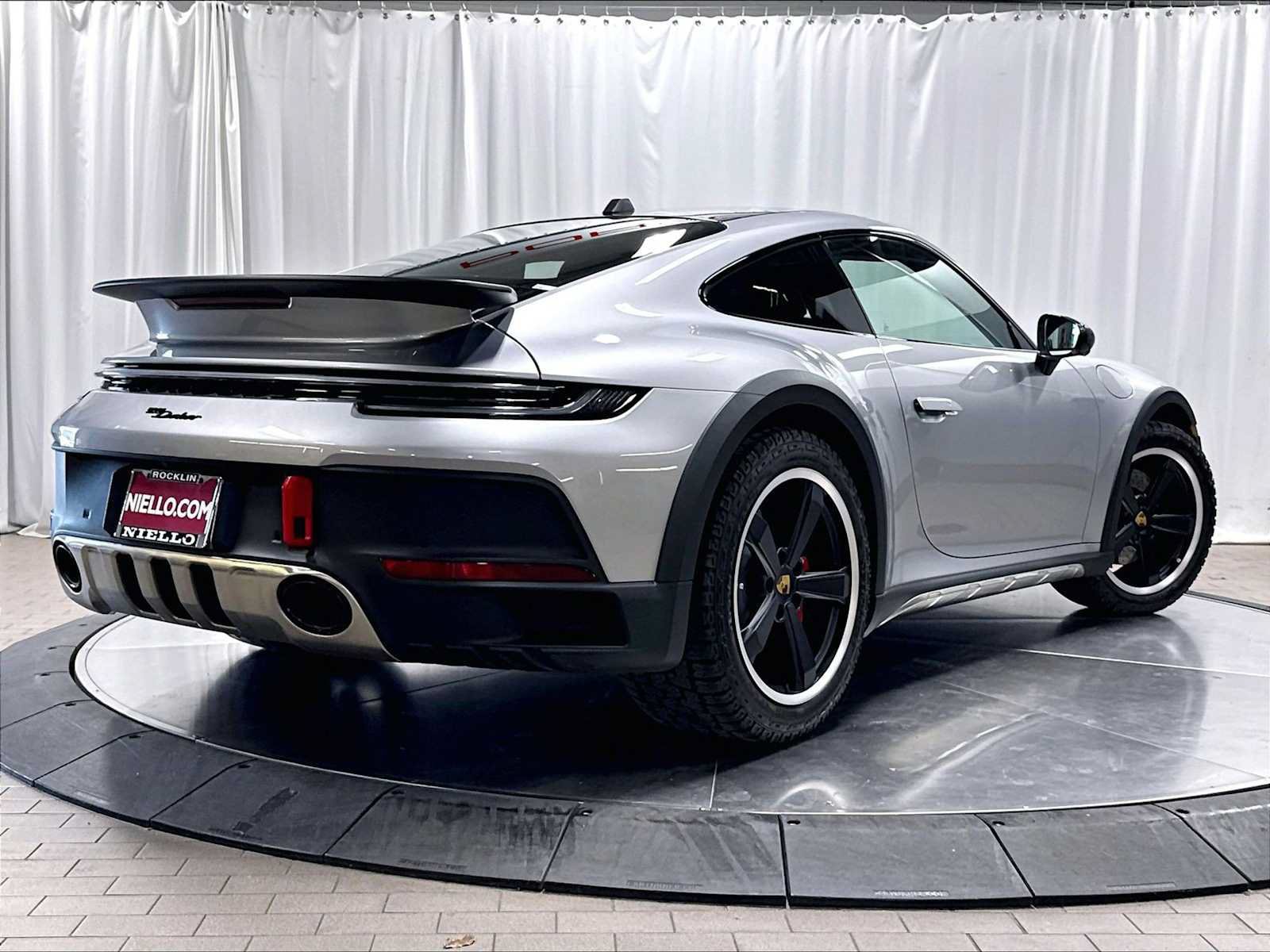 Used 2024 Porsche 911 Dakar AWD/4WD image 9