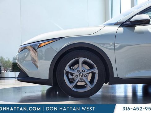 Used 2025 Kia K4 FWD image 28