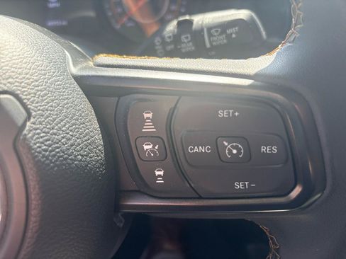 Used 2024 Jeep Wrangler Unlimited Sport AWD/4WD image 12