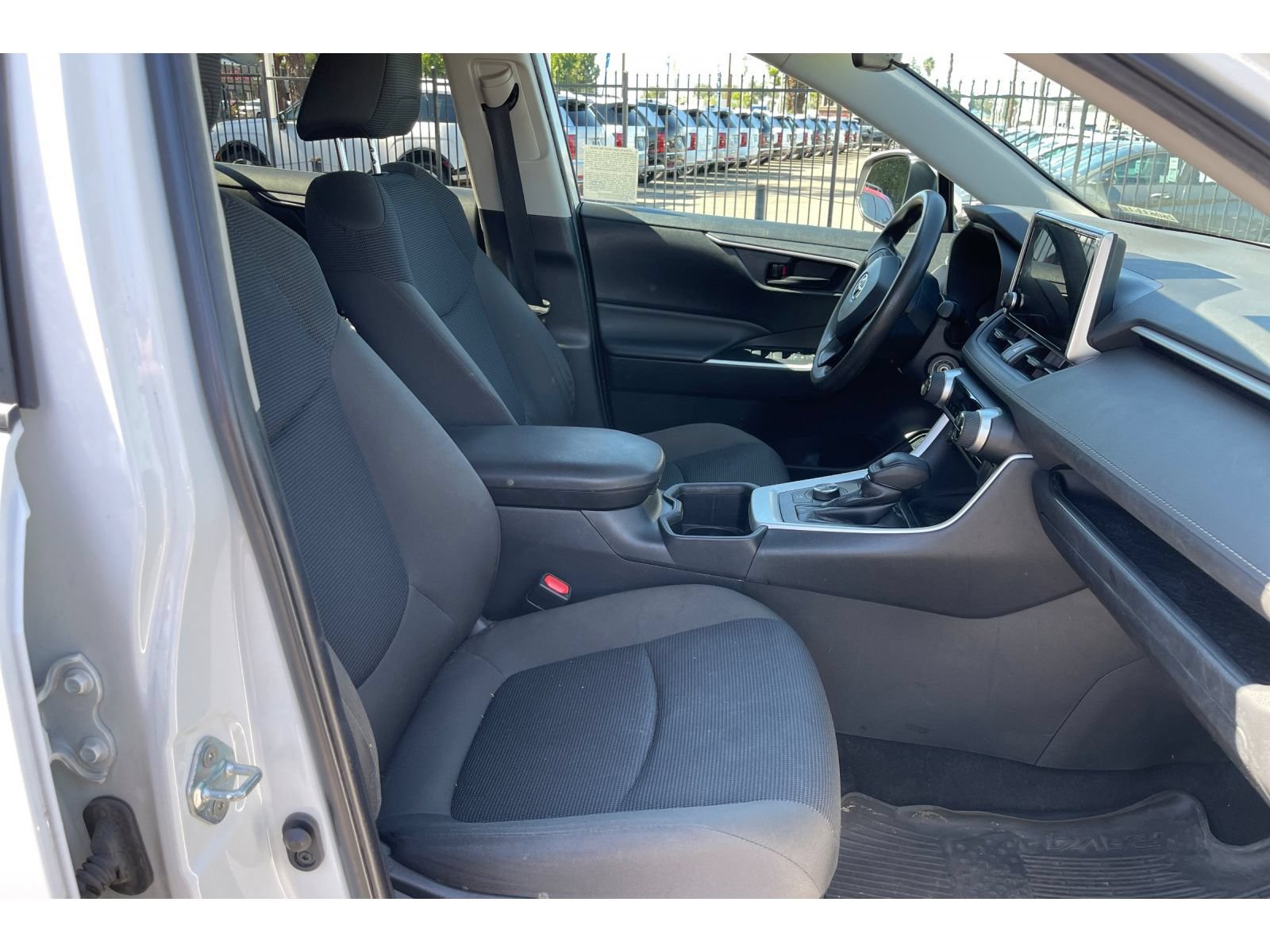 Used 2023 Toyota RAV4 LE AWD/4WD image 20