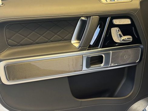 Used 2025 Mercedes-Benz G 63 AMG 4MATIC image 19
