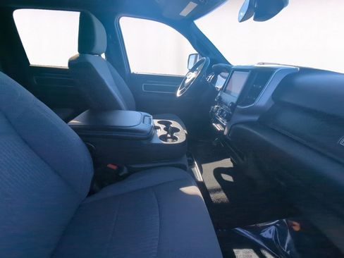 Used 2024 RAM 2500 Big Horn w/ Bed Utility Group image 15