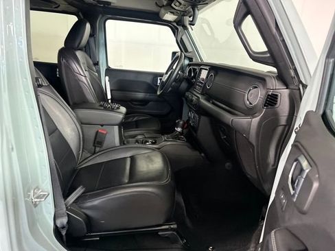 Used 2023 Jeep Wrangler Unlimited Sahara w/ Cold Weather Group image 28