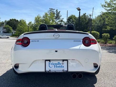 Used 2025 MAZDA MX-5 Miata Club RWD image 6