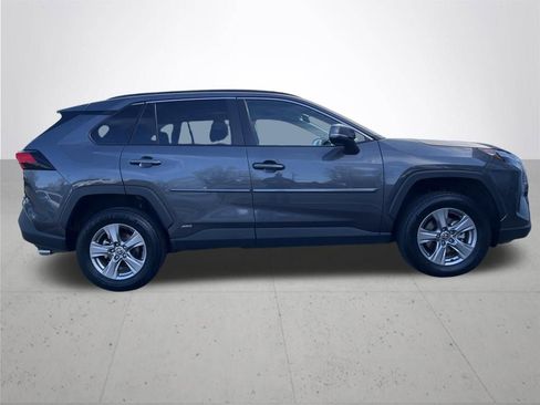 Used 2024 Toyota RAV4 LE image 4