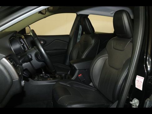 Used 2021 Jeep Cherokee Latitude Lux w/ Trailer Tow Group image 24