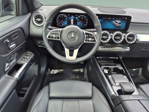 Used 2023 Mercedes-Benz GLB 250 image 14