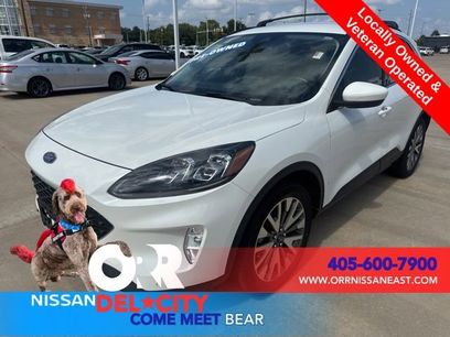 Used 2022 Ford Escape Titanium w/ Class II Trailer Tow Package