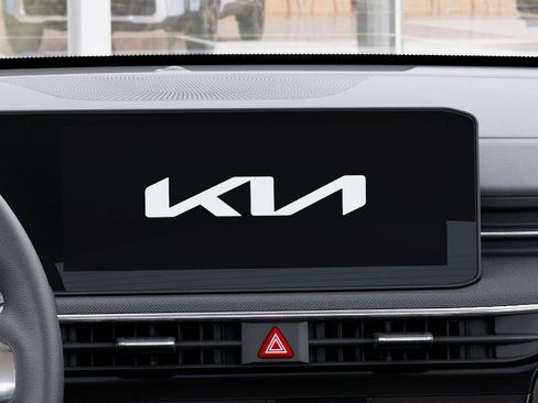 New 2026 Kia K5 LXS image 20